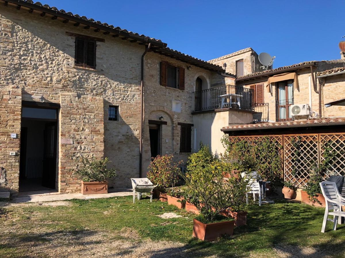 Agriturismo Camiano Piccolo Montefalco Eksteriør bilde